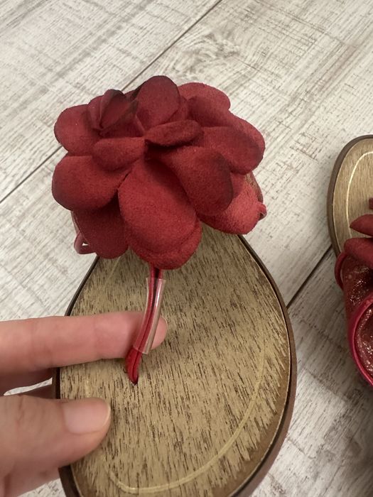 Продам новые шлепанцы Италия