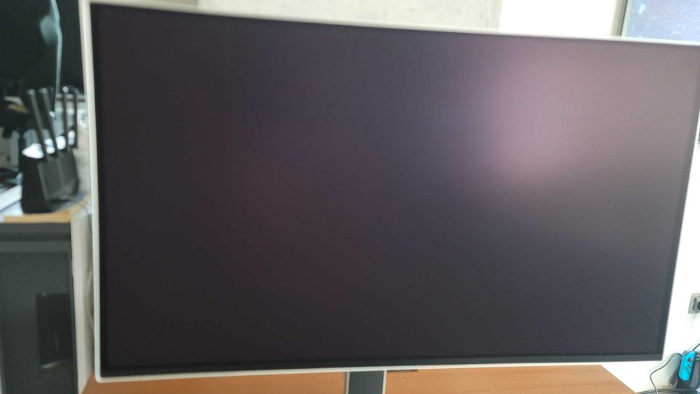 Samsung Odyssey OLED G8 G81SF 27″ 4K 240Hz – в гаранция, без burn-in