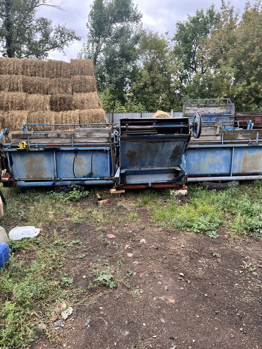 Продам жатку на комбайн