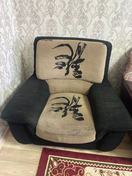 Продам два кресло