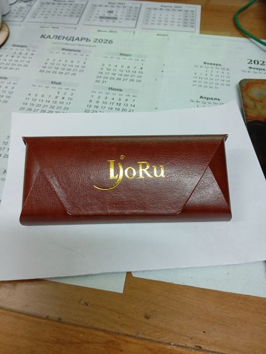 Продам очки солнцезащитные