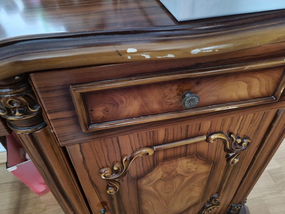 Спальная мебель коричневая