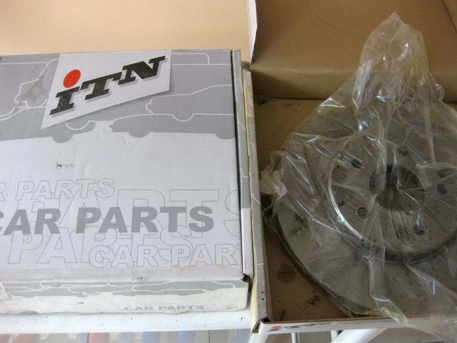 Спирачен диск преден вентилиран за Мерцедес С-200 Компресор 1998