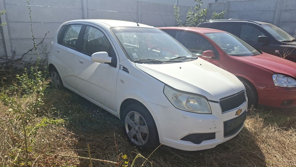 Vand far stanga si dreapta Chevrolet Aveo hatchback 2009-2012