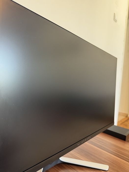 Monitor Gaming Alienware AW2720HFA 27" 240Hz IPS FreeSync/G-Sync