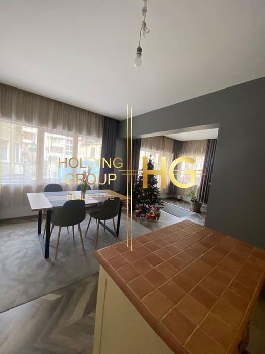 Продава се Четиристаен апартамент в Варна, Център - 125 кв.м за 2320 €/кв.м - Снимка #9