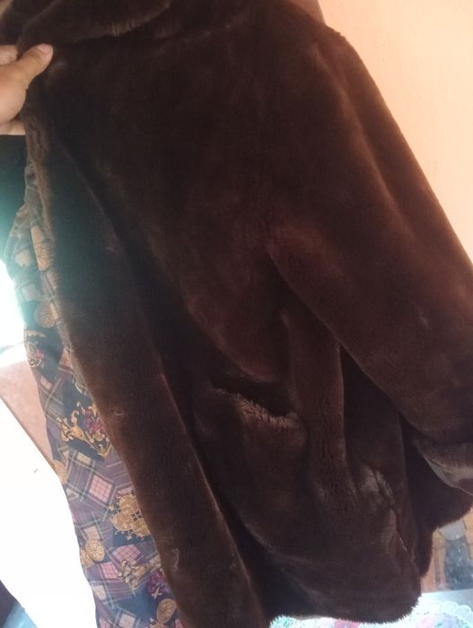 Vând blană naturală