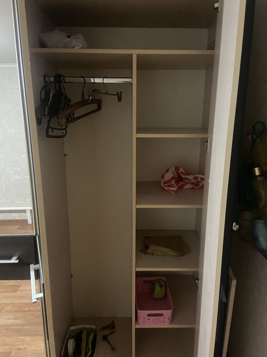 Продам шкаф , в хорошем состояний