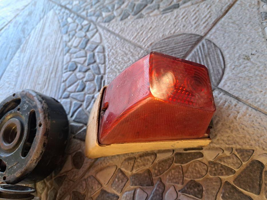 Vând piese mobra 50