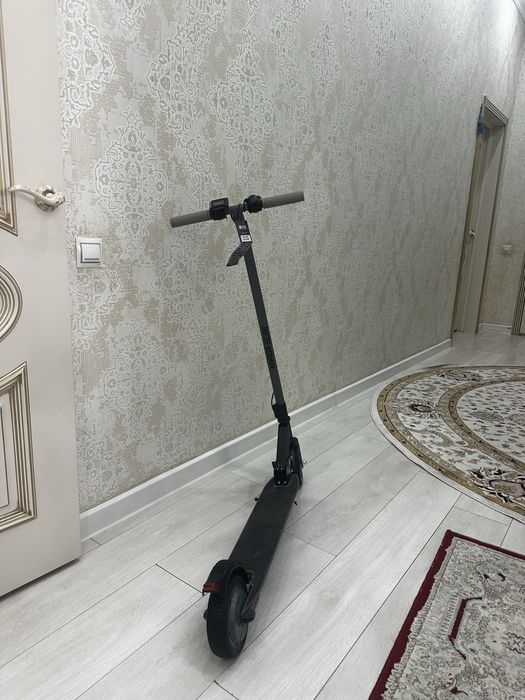 Продается электросамокат новый