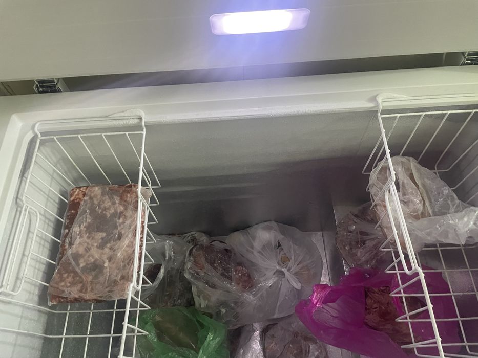 Продам морозильную камеру