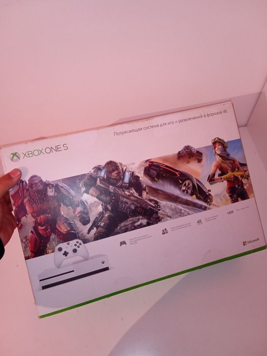 Продаю Xbox One S