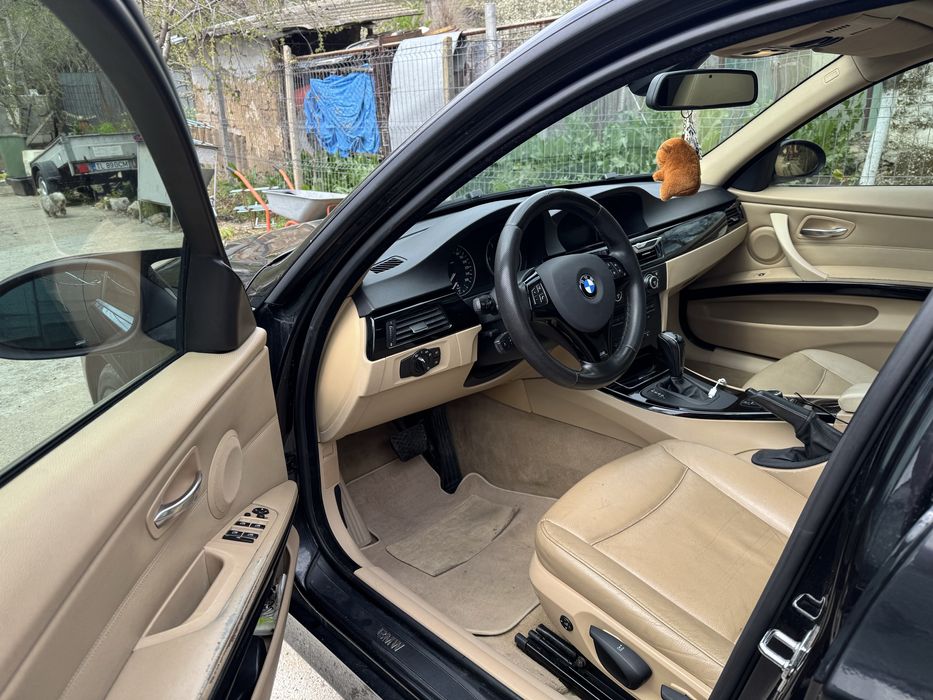 BMW Seria 3  E90 320D
