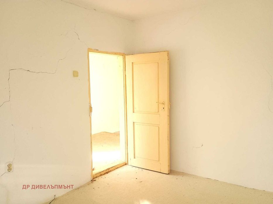 Дава се под наем Къща в с. Каменна река, Област Хасково - 104 кв.м за 153 € - Снимка #10