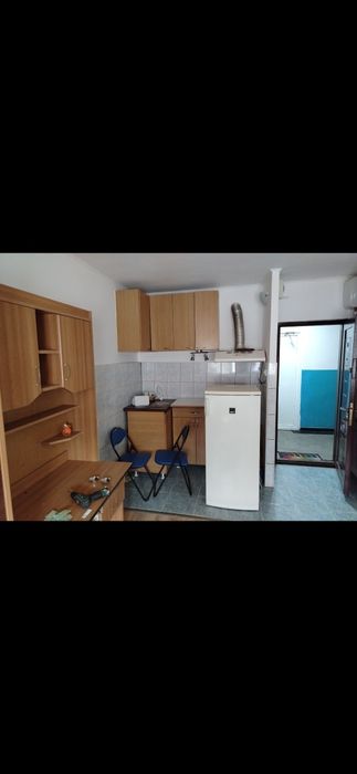 Proprietar închiriez garsonieră