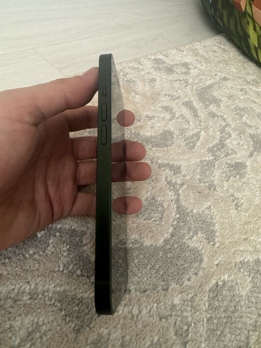 Айфон 13 сатылады