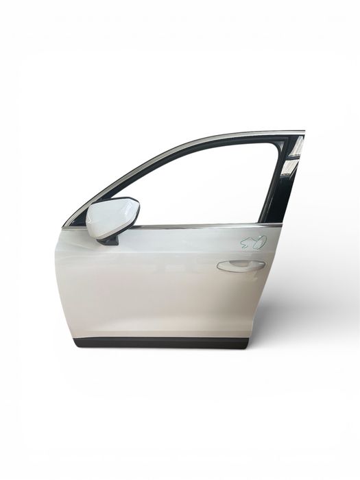 Предна лява врата Audi Q3 83A 2021 година.