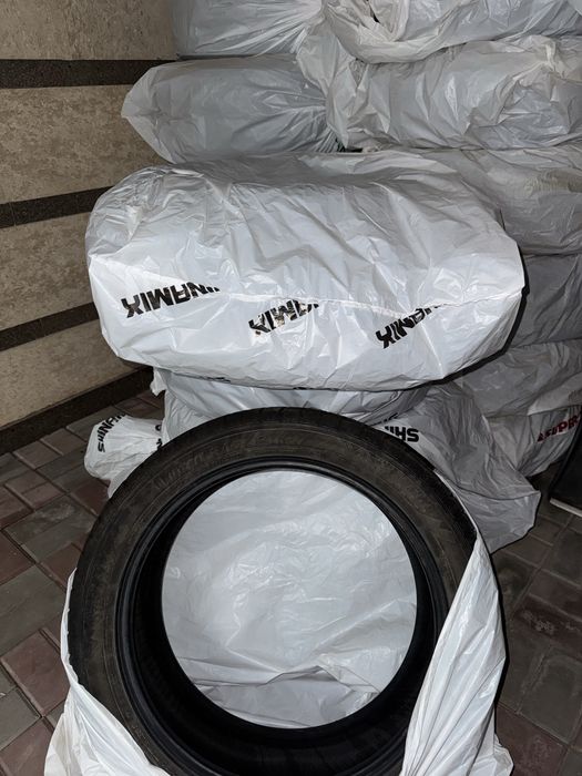 Зимние шины 235/45
