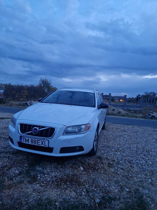 Volvo v70.  2.0    euro 5