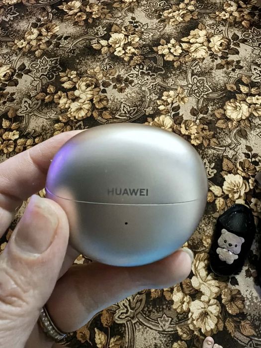 Слушалки халуеи.