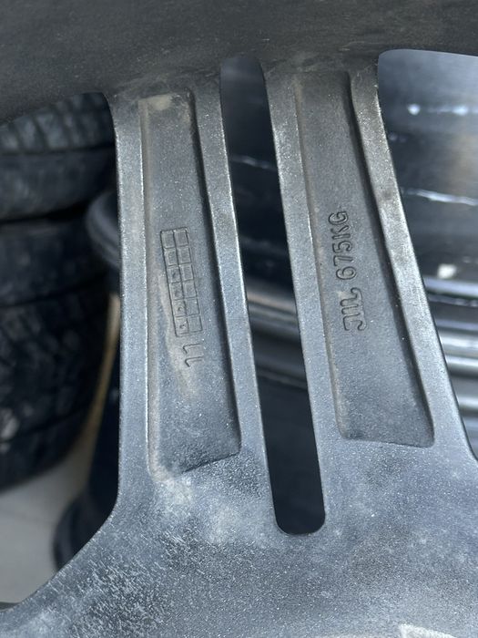 Диск с резиной R19