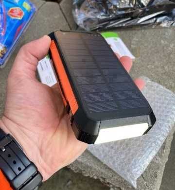 Соларна Външна Батерия POWERBANK Schwaiger 10000mah + Фенерче и Компас