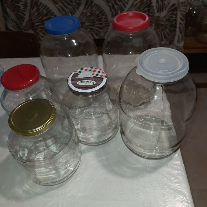 Стъклени буркани- различна големина