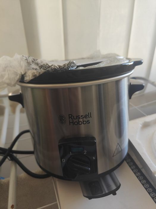 Slow cooker nou nefolosit