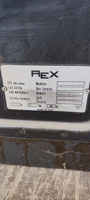 Комбинирана готварска печка на газ и ток REX