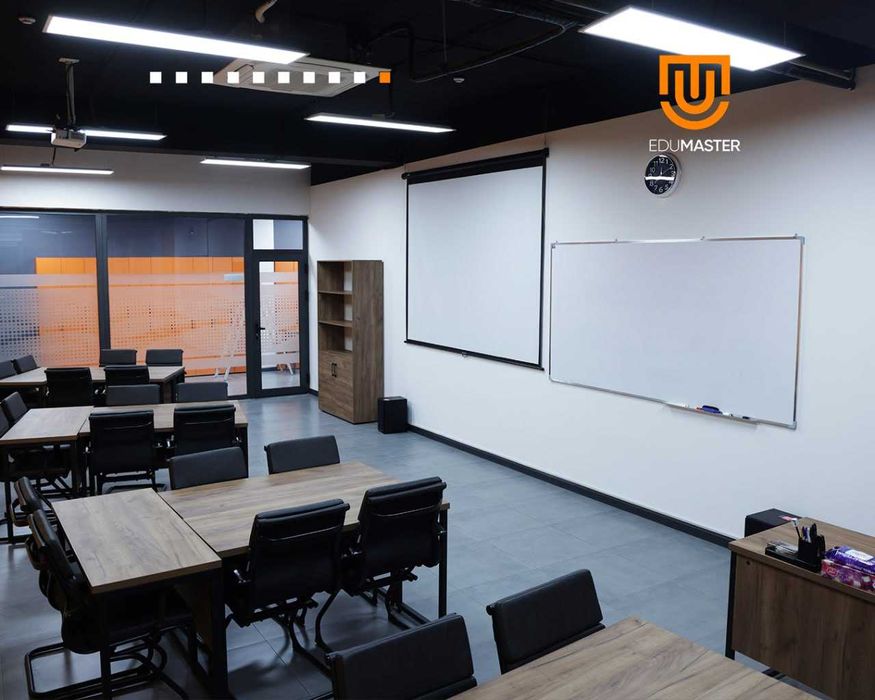 Class Room — компактный и удобный зал для занятий и встреч