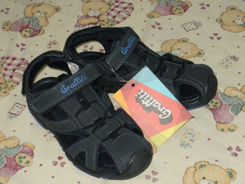 GRAFFITI нови детски сандали 33