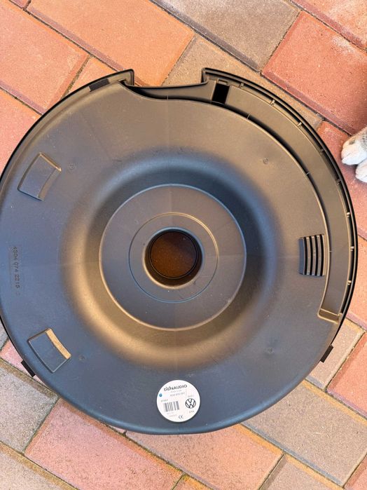 Subwoofer DYNAUDIO VW Passat B8 CC,Golf 7,8
Original
