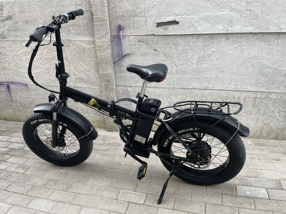 Vînd bicicletă electrică Italiană.