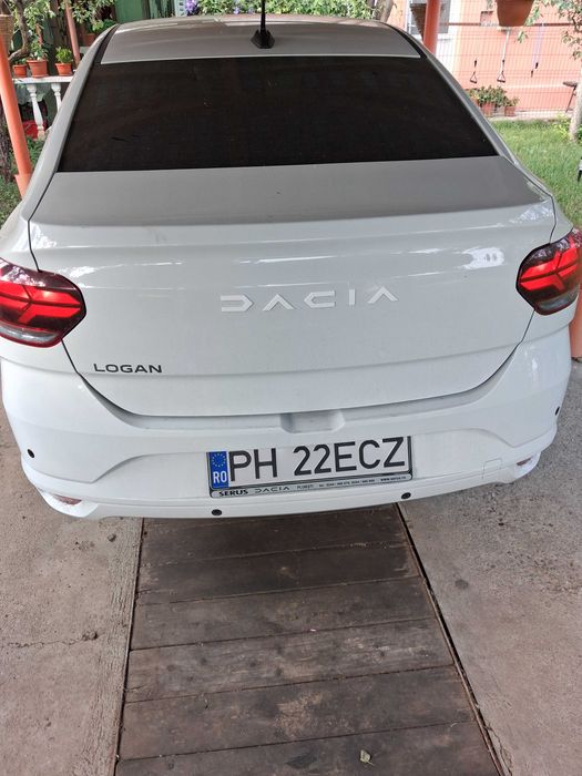 Auto dacia logan