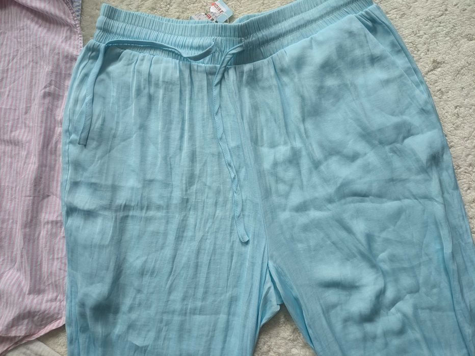 Лот дамски дрехи