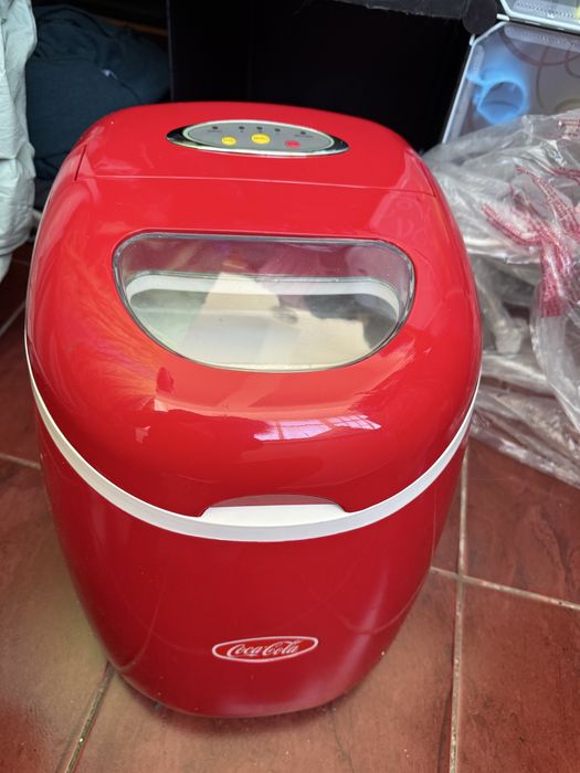 Aparat gheata Coca Cola