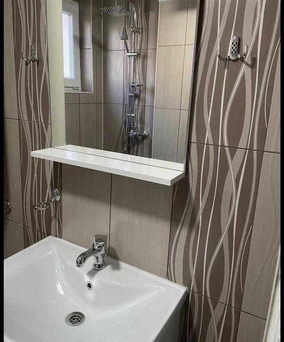 Дава се под наем Двустаен апартамент в София, Център - 70 кв.м за 433.5 € - Снимка #1