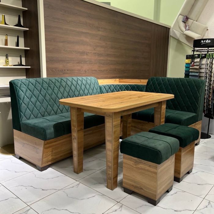 Кухонный уголок комплект.