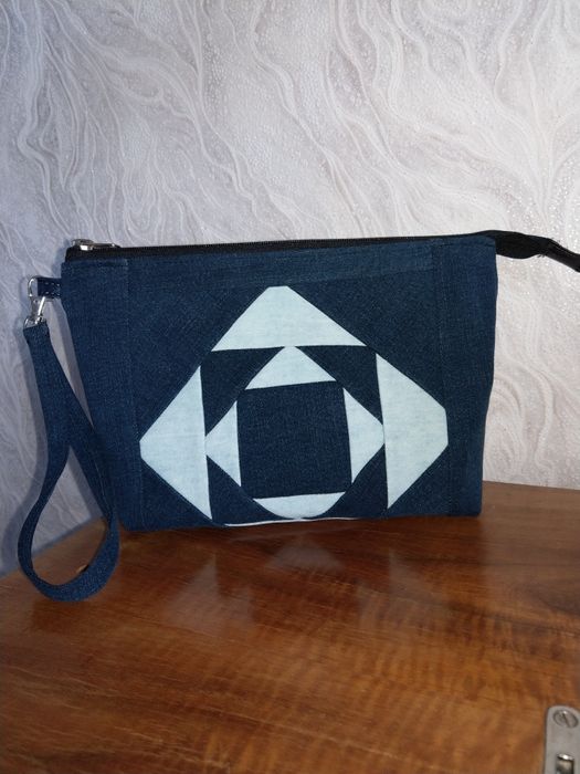 Клъч портмоне и несесер