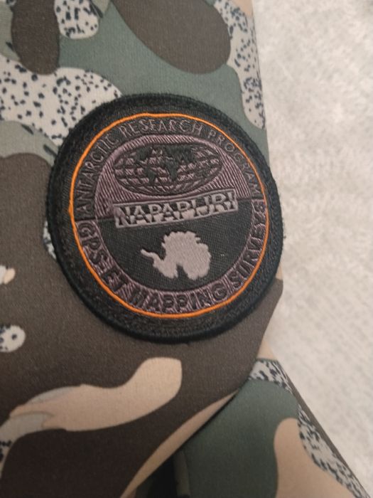 Napapijri (яке). ИЗРЯДНО!!!