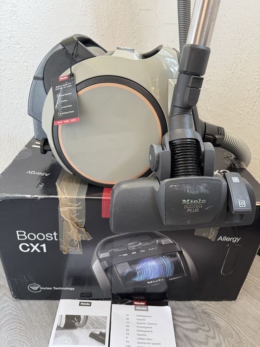 Прахосмукачка без Торба Miele Boost CX1 Allergy 890W HEPA Немска!
