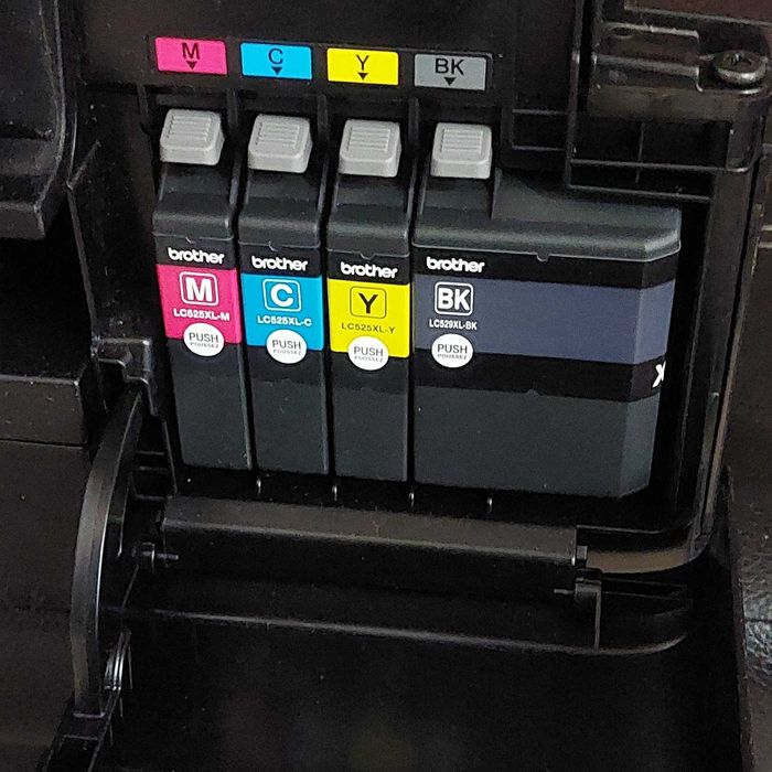 Brother DCP-J105 | Цветен мастилено-струен принтер | Скенер | Wi-Fi