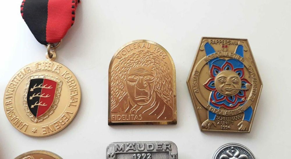 6 Medalii insigne plachete carnaval , circ