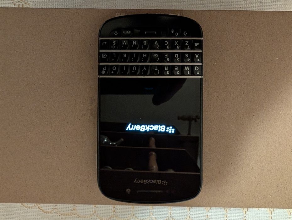 Blackberry q10 добро състояние