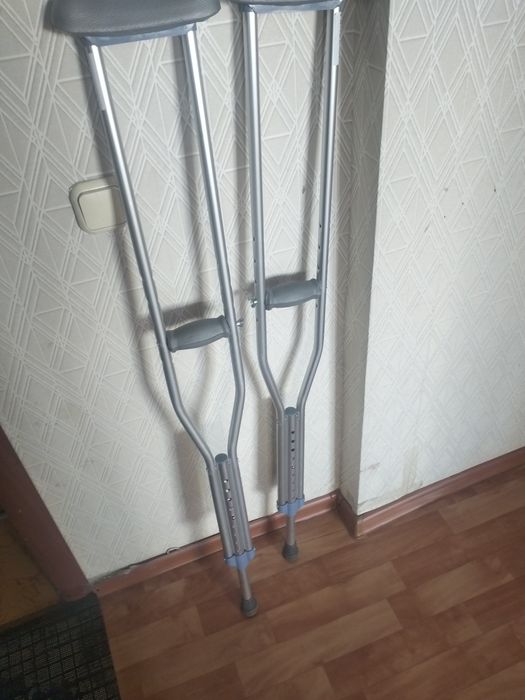 Костыли 2 шт. 300 грам өте ыңғайлы