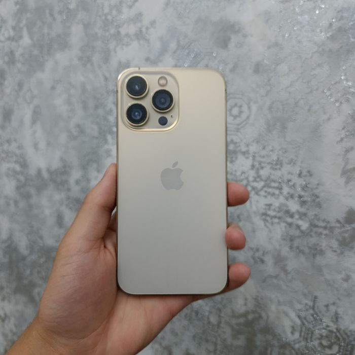 iphone 13 pro в отлтчном состояний