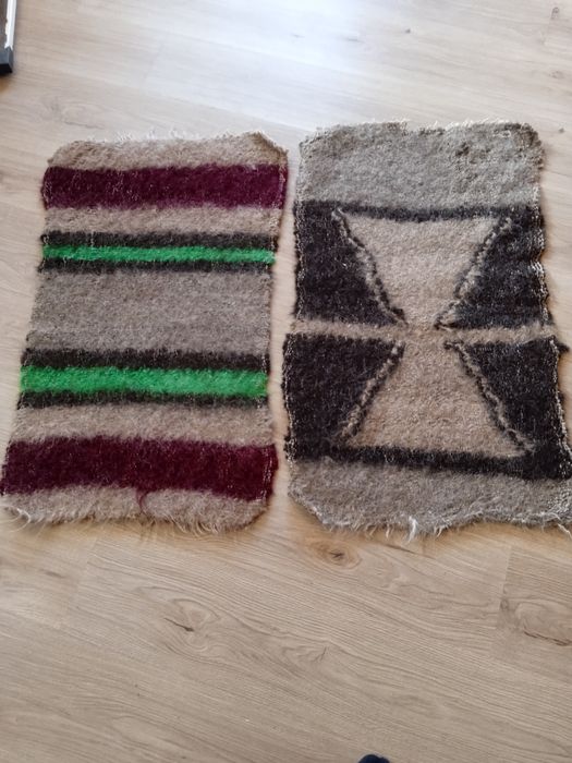 Козяци и черги и пътеки.