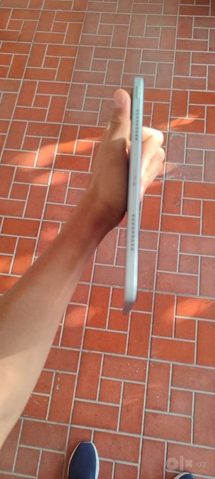Srochniy sotiladi Redmi pas 2 256
