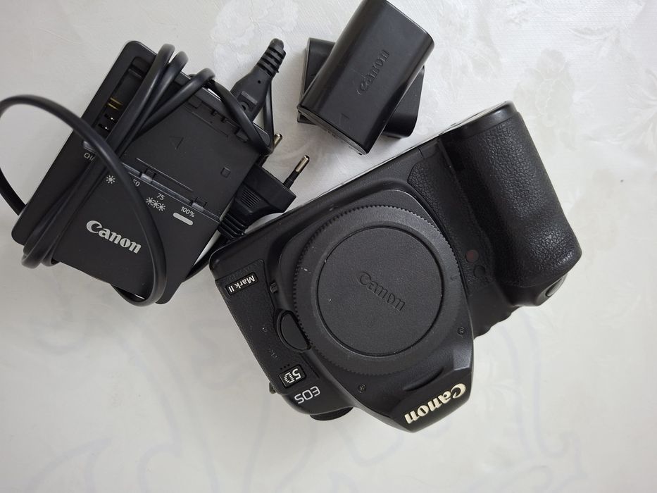 Продается фотоаппарат Cenon