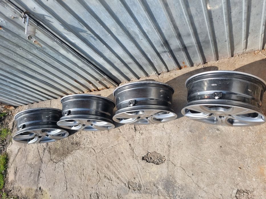 Jante R17 Aliaj 5x114.3 / 7J ET 50 Com4wheels Hyundai Renault Duster